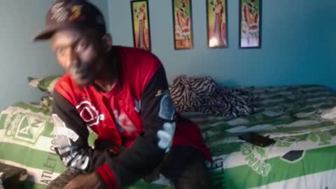 Miltonn online show from 5, 1, 2026