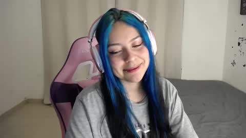 Snapshot of milusolers chatting on 21, 11, 2025 Milusolers online show from 21, 11, 2025