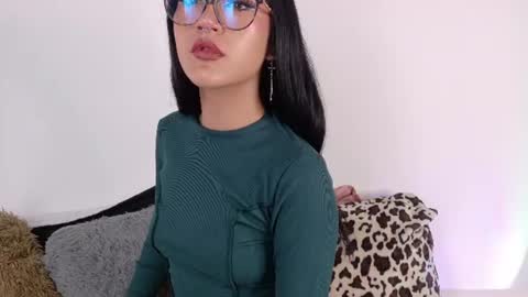 miluv19 online show from 25, 6, 2026