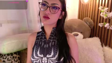 miluv19 online show from 31, 7, 2026