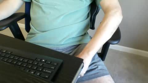Snapshot of milwaukeebadger24 chatting on 19, 6, 2026 milwaukeebadger24 online show from 19, 6, 2026
