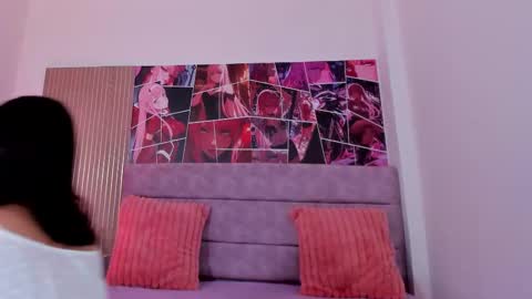 Snapshot of mimi_blossom chatting on 26, 2, 2026 Mila online show from 26, 2, 2026