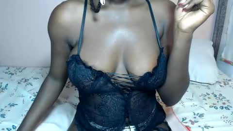 Snapshot of mimiebony chatting on 5, 6, 2026 mimiebony online show from 5, 6, 2026