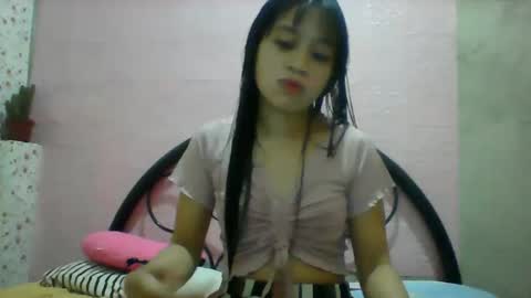 mimiyolove online show from 26, 1, 2025