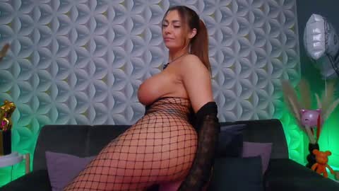 Mina online show from 27, 3, 2026