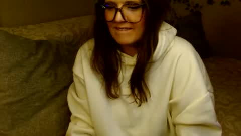 Mindy online show from 11, 4, 2026