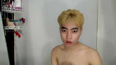 mingkla_man online show from 22, 4, 2026