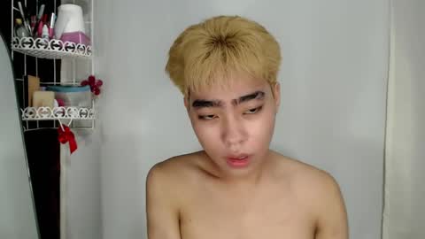 mingkla_man online show from 23, 4, 2026