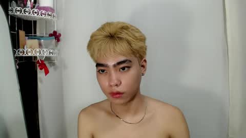 mingkla_man online show from 24, 4, 2026