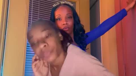 Snapshot of mini_luv chatting on 2, 3, 2026 SLIPSLID online show from 2, 3, 2026