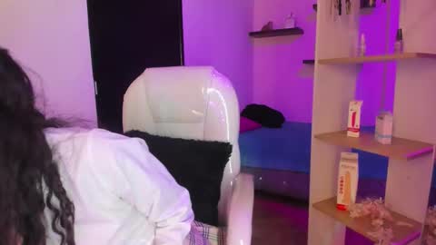 miniadelf online show from 11, 2, 2026