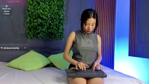Snapshot of minji_chido chatting on 4, 5, 2026 minji_chido online show from 4, 5, 2026