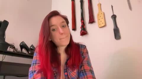 Snapshot of minnyminx chatting on 10, 2, 2025 Minx online show from 10, 2, 2025