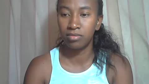 minouch211907 online show from 19, 10, 2025