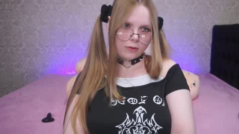 Vikki online show from 24, 4, 2026