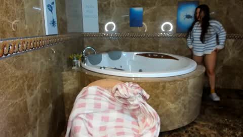 Snapshot of mira_karter chatting on 5, 12, 2024 Mira online show from 5, 12, 2024