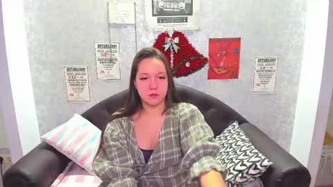 Snapshot of mira_karter chatting on 25, 12, 2024 Mira online show from 25, 12, 2024