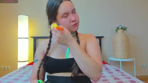 Snapshot of mira_karter chatting on 4, 2, 2025 Mira online show from 4, 2, 2025