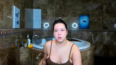 Snapshot of mira_karter chatting on 2, 3, 2025 Mira online show from 2, 3, 2025