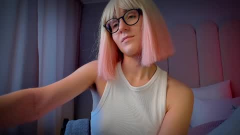 Mira online show from 13, 4, 2026