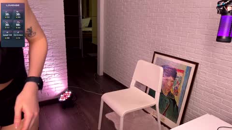 Snapshot of mirai_meow chatting on 24, 12, 2024 Kattie Kate Katana Katarina Ri Cat baby bb - your choise xo xo online show from 24, 12, 2024