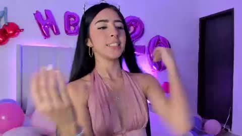 Snapshot of mirandaa_rogers chatting on 1, 7, 2026 Miranda Rogers online show from 1, 7, 2026