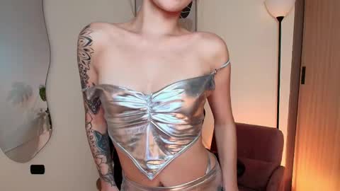 Miranda Shaw online show from 25, 4, 2026