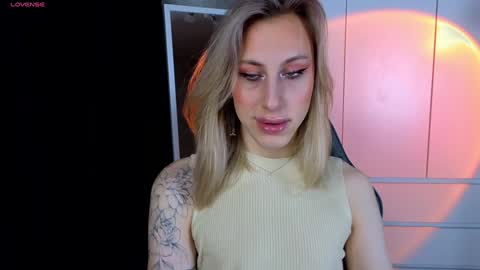 Snapshot of miraraid chatting on 8, 1, 2025 miraraid online show from 8, 1, 2025