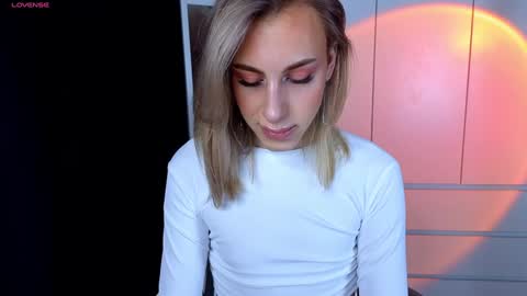 Snapshot of miraraid chatting on 10, 1, 2025 miraraid online show from 10, 1, 2025