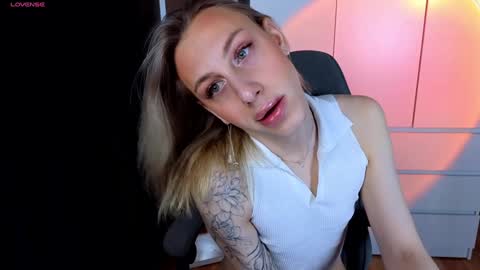 Snapshot of miraraid chatting on 15, 1, 2025 miraraid online show from 15, 1, 2025