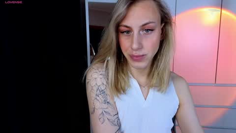 Snapshot of miraraid chatting on 15, 1, 2025 miraraid online show from 15, 1, 2025