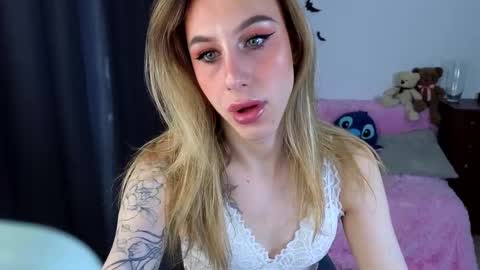 Snapshot of miraraid chatting on 5, 11, 2025 miraraid online show from 5, 11, 2025