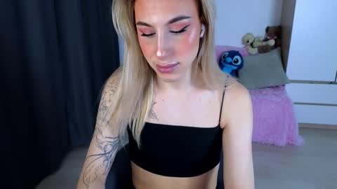 Snapshot of miraraid chatting on 12, 1, 2026 miraraid online show from 12, 1, 2026