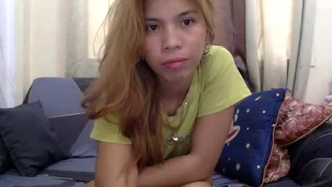 Snapshot of mireill_sex chatting on 6, 3, 2026 mireill_sex online show from 6, 3, 2026