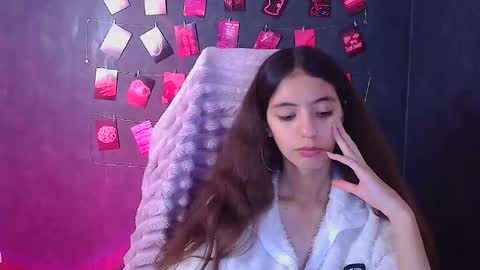 Snapshot of miri_miss chatting on 1, 11, 2025 Miri online show from 1, 11, 2025