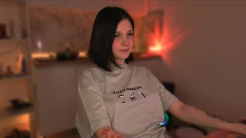 Snapshot of mirrameow chatting on 20, 5, 2026 Mira online show from 20, 5, 2026