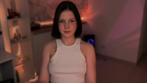 Snapshot of mirrameow chatting on 28, 6, 2026 Mira online show from 28, 6, 2026