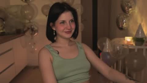 Snapshot of mirrameow chatting on 11, 7, 2026 Mira online show from 11, 7, 2026