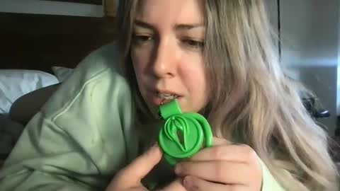 Snapshot of mis0h0rnybabii chatting on 3, 1, 2025 MisoHorny aka Goddess Sahara online show from 3, 1, 2025