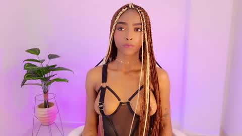 Snapshot of mis_nicole chatting on 29, 11, 2025 Andrea Thanks guys for the support online show from 29, 11, 2025