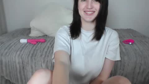 Snapshot of mishymoon chatting on 11, 2, 2026 Elora online show from 11, 2, 2026