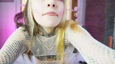 Snapshot of miss___angel chatting on 29, 4, 2026 miss___angel online show from 29, 4, 2026