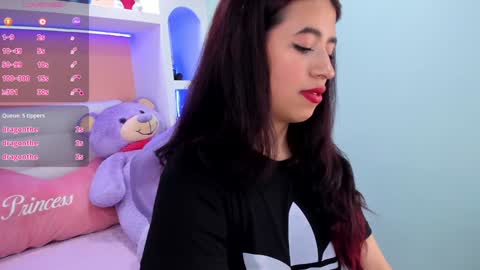 miss___zoe online show from 1, 2, 2025