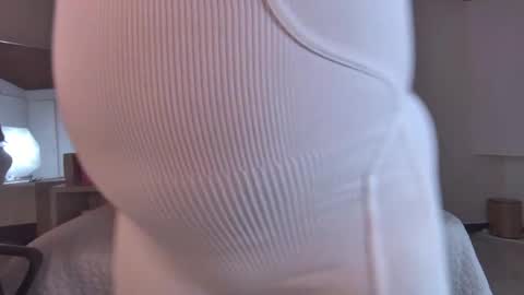 Snapshot of miss__ary_ chatting on 19, 5, 2026 miss__ary_ online show from 19, 5, 2026