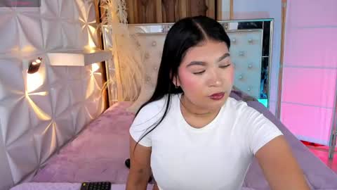 Snapshot of miss_alice_jones chatting on 9, 8, 2026 ALICE online show from 9, 8, 2026