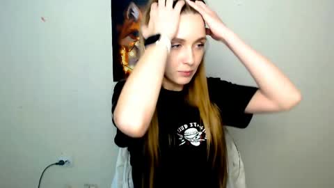Snapshot of miss_angelina_ chatting on 27, 5, 2026 Angelina online show from 27, 5, 2026