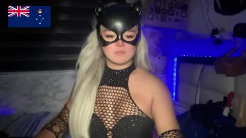 Call me  Miss Antonette  online show from 6, 6, 2026