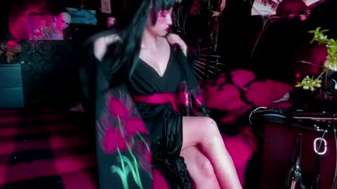 Snapshot of miss_asmodeus chatting on 14, 5, 2026 missAsmodeus online show from 14, 5, 2026
