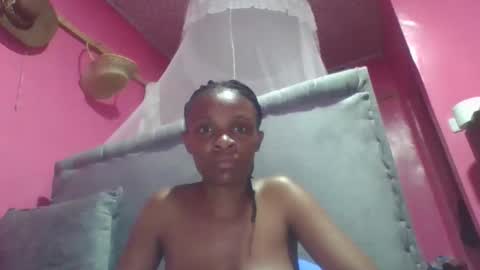 miss_belllo online show from 28, 9, 2025