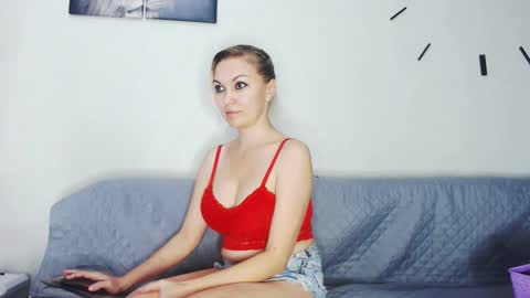 Snapshot of miss_blonde1 chatting on 5, 5, 2026 miss_blonde1 online show from 5, 5, 2026